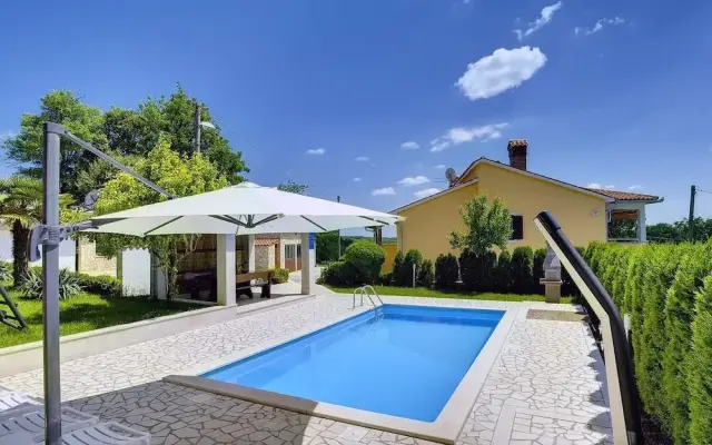 Holiday Home in Lindar With Pool