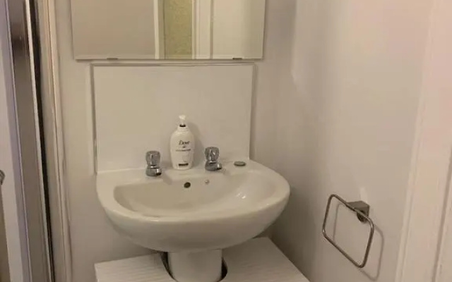 Apartment 39c
