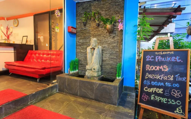 2C Phuket Hotel