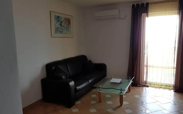 2 Bedroom Apartment Marko With Terrace and sea View