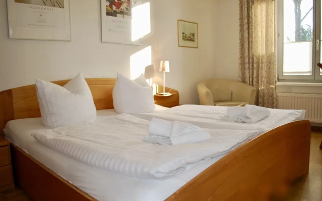 Villa-Schering-App-EG-links