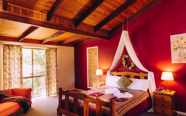 Jacaranda Cottages
