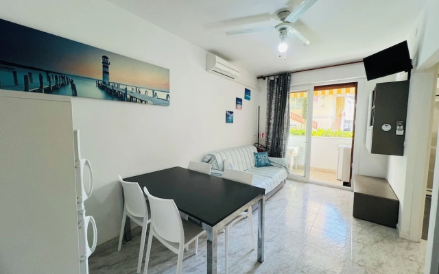 Bright Apartment 150mt From the sea