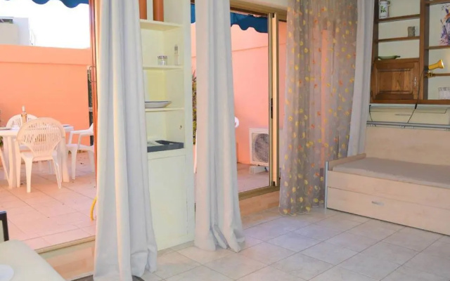 Appartement Le Lavandou, 1 pièce, 4 personnes - FR-1-251-223
