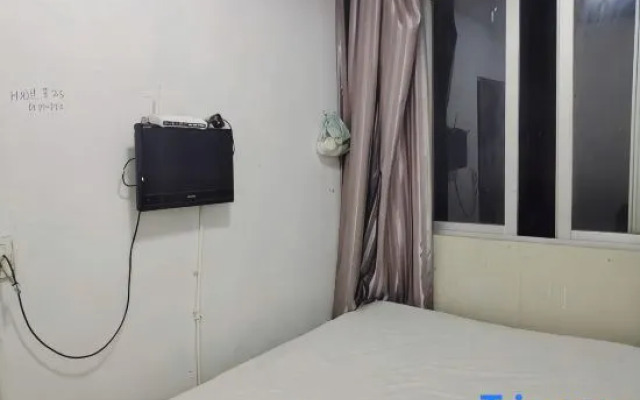 Ryan Huaxia Hotel