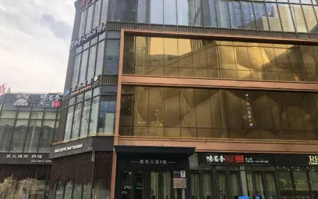 Lucky House