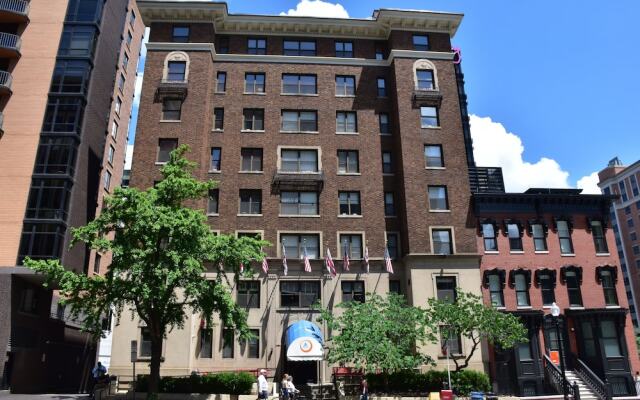 Отель HI Washington DC - Hostel США, Вашингтон - 2 отзыва об отеле, цены и фото номеров - забронировать отель HI Washington DC - Hostel онлайн вид на фасад
