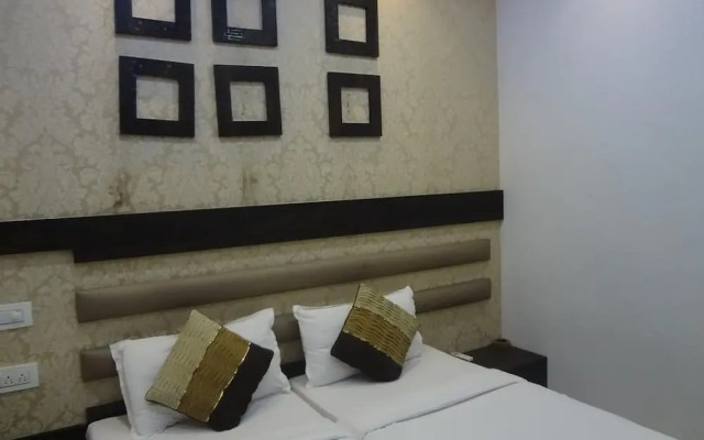 Room Maangta 136 - CST