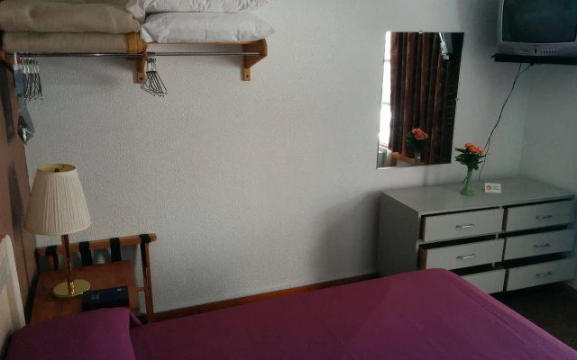 Pink Champagne Boutique Motel