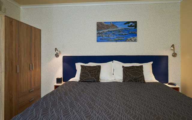 Bay Cottages