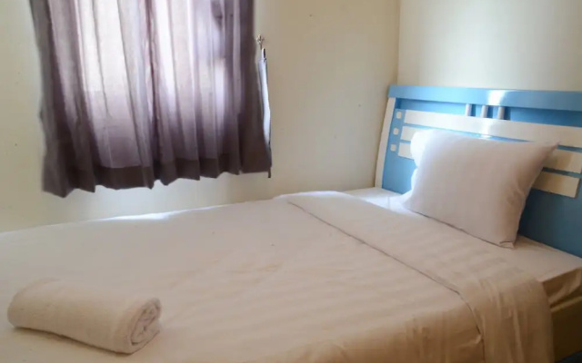 Luxury Design Grand Palace Kemayoran Apartment With Private Bathtub