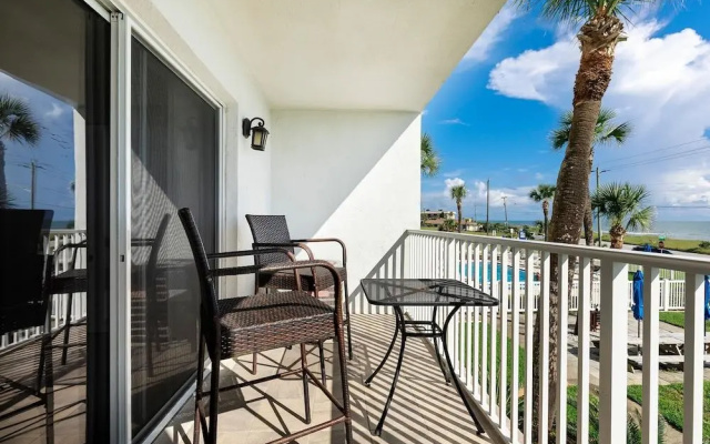 Starboard Light by Distinctive Beach Rentals