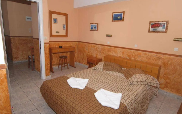 Anna Apartments