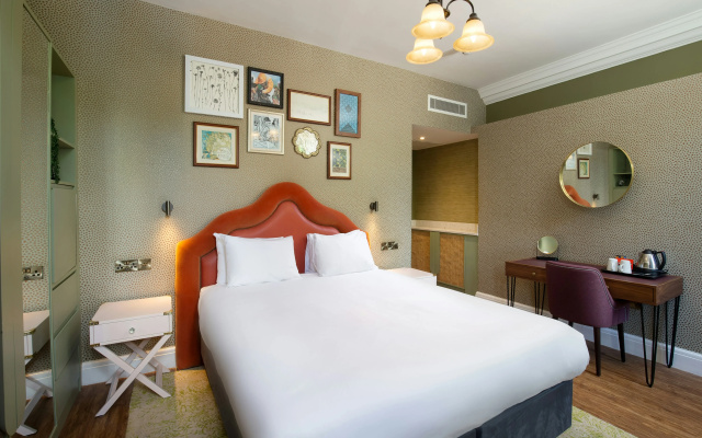 Elmbank York, Tapestry Collection by Hilton