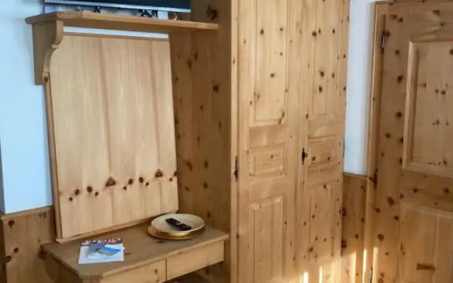 Relaxing confortable studio, heated garage, skiroom