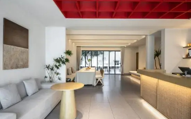 Hometown Lanyue Homestay (Shenzhen Jiaochangwei Seaside Plaza)(故里揽月民宿（深圳较场尾海滨广场店）)