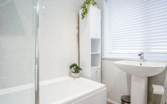 Luxurious Apartment Charlton Mews - 2 Bed - Tenby