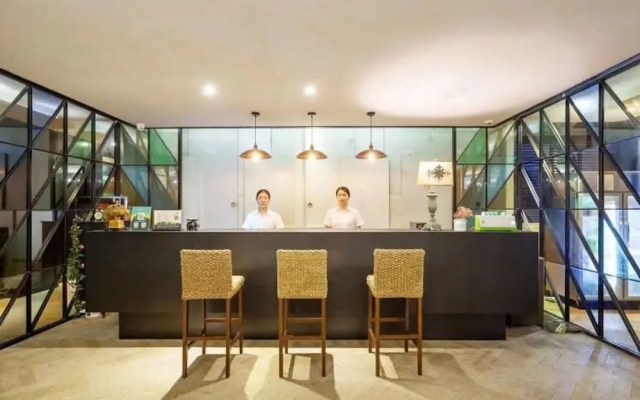 Lanzone Resort