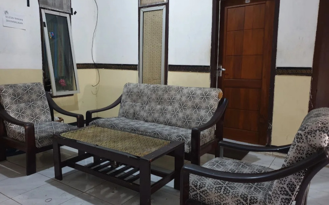 OYO Life 92622 Jatiluhur Kost Syariah