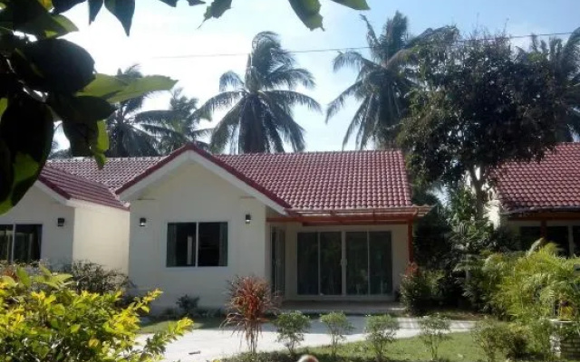 Golden Sea Beach Villa and Resort