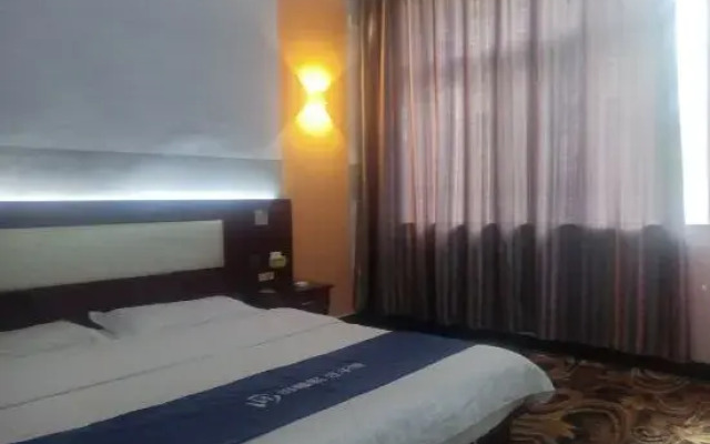 Home Inn Huaxuan Hotel (Duolun Longzehu Branch)