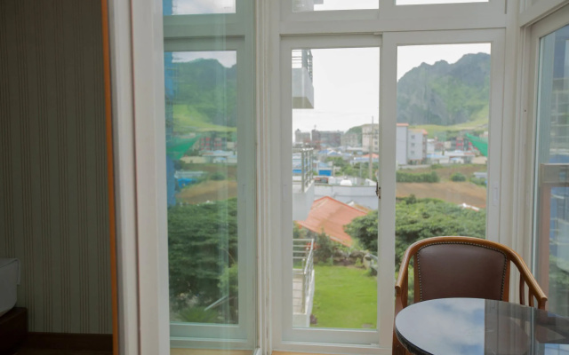 Seongsan Sunrise Pension