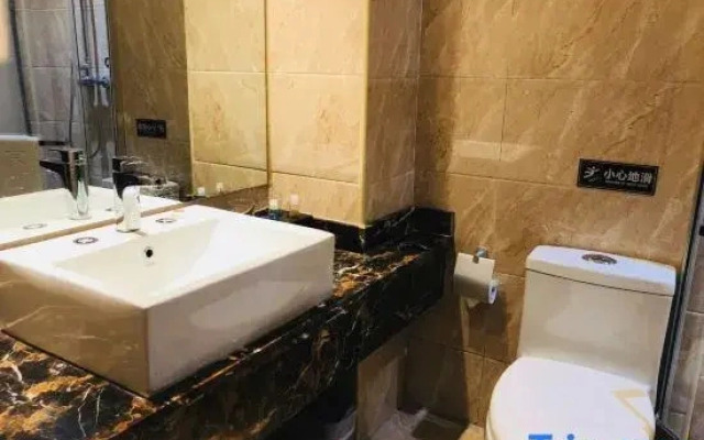 Huaxia Jingdu Business Hotel