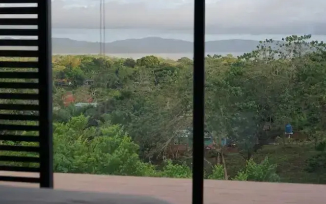 SurfAsana Lodge