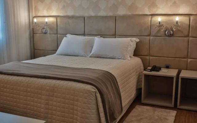 Hotel Crisul