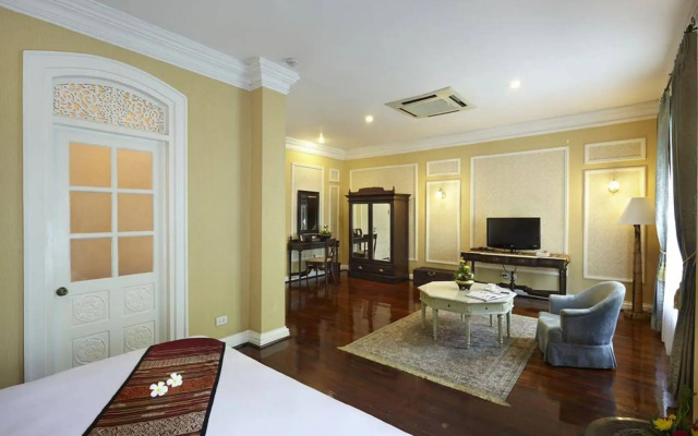 Villa Santi Hotel
