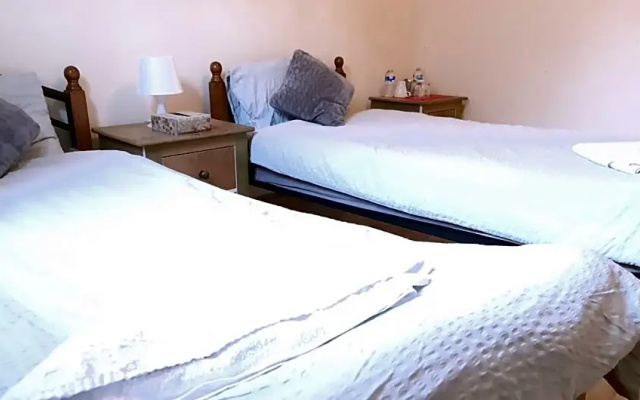 StayEasy B&B in Trendy Heart of London
