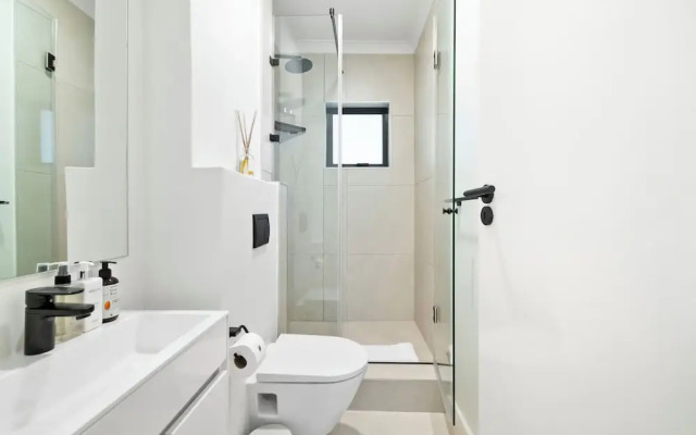 Luxurious Sea Point Studio Apartment