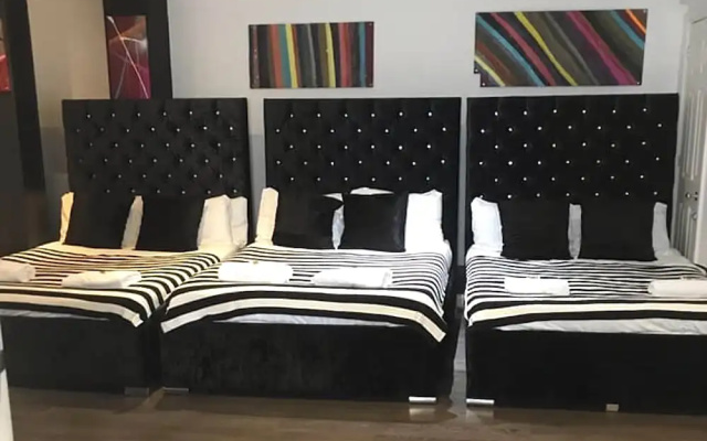 Elite Aparthotel Parr St