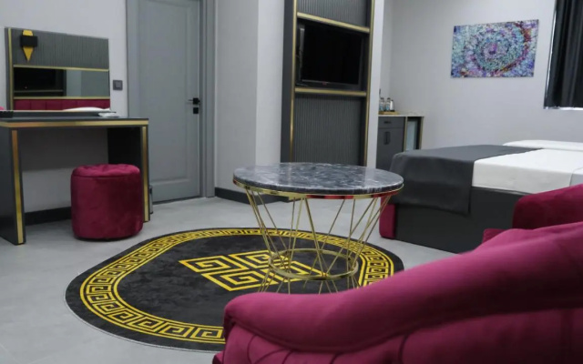 216 Prestige Hotel