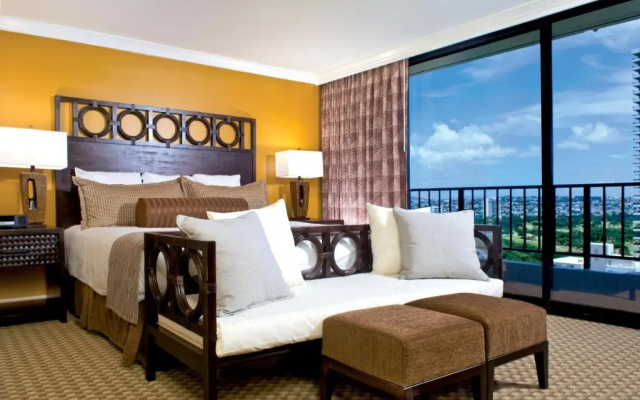 Club Wyndham Royal Garden at Waikiki