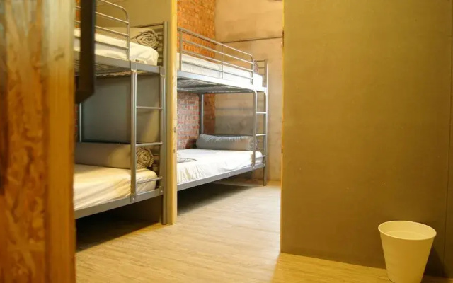 52memories - Hostel