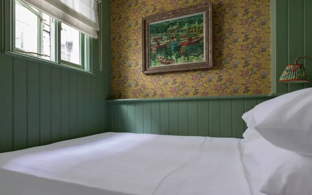 William Mews by Onefinestay