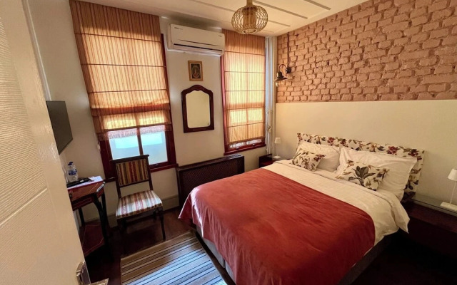 Levant Pension de Luxe