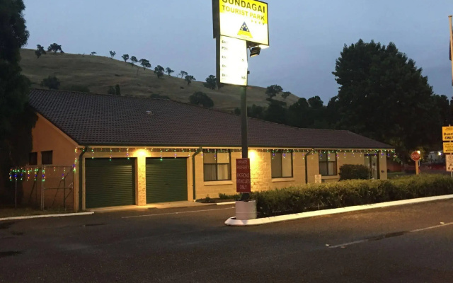 Gundagai Cabins & Tourist Park