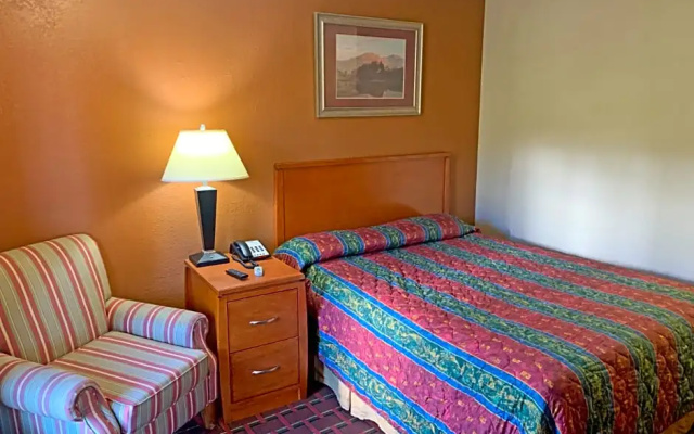 Scottish Inn Knoxville
