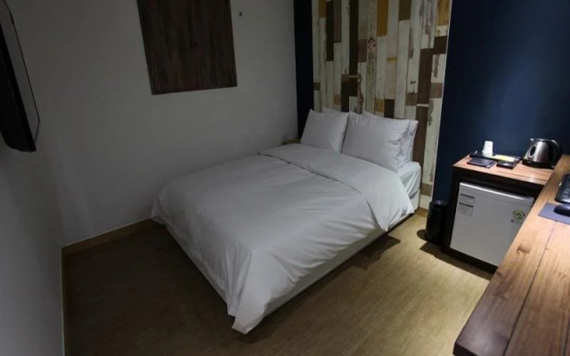 Yeon Motel Seoul(연모텔)