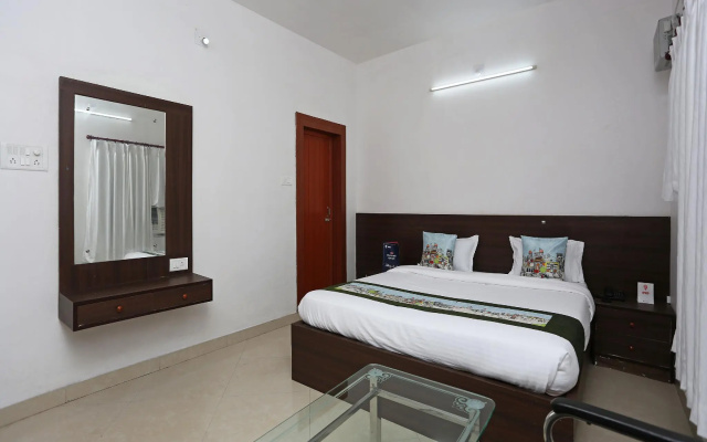 OYO 10508 Hanshika Residency
