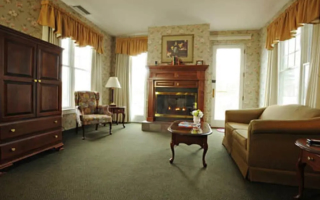 Red Maple Inn