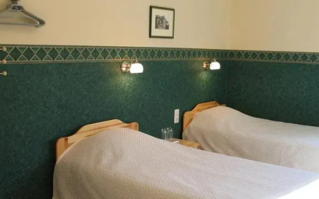 Alice Guesthouse