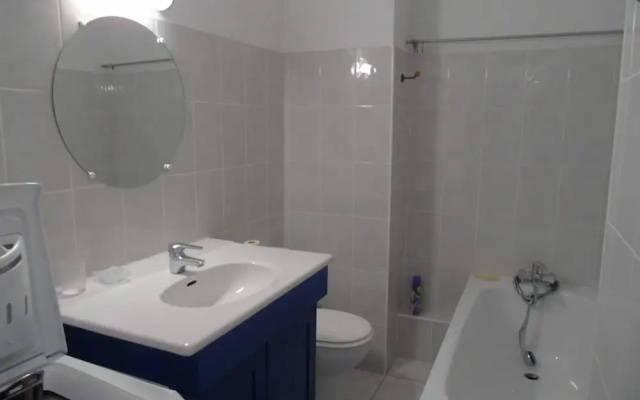 Lou Services Apartment CHAR9 LSI 001
