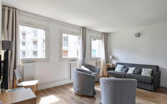 Sunny & quiet 2br near the Eiffel Tower Invalides Beaugrenelle Welkeys