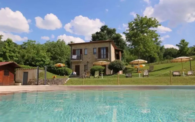 Apartment in Marche Near Urbino and Pool