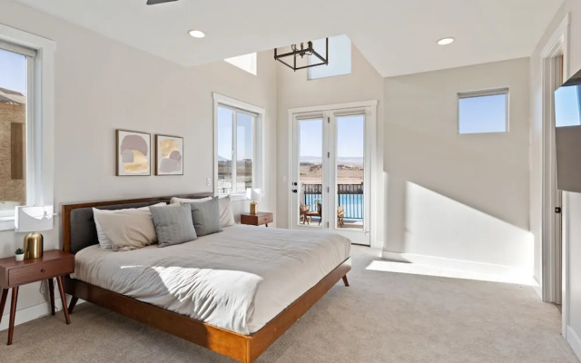Persian Bliss 10 Bedroom Townhouse