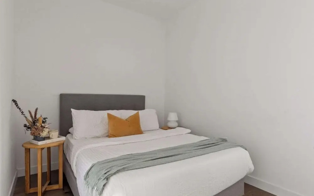 A Lux 2BR Apt Right Opposite Southern Cross