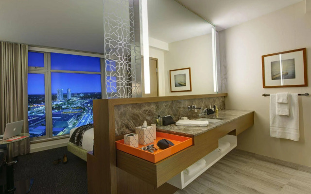 Civic Hotel Autograph Collection